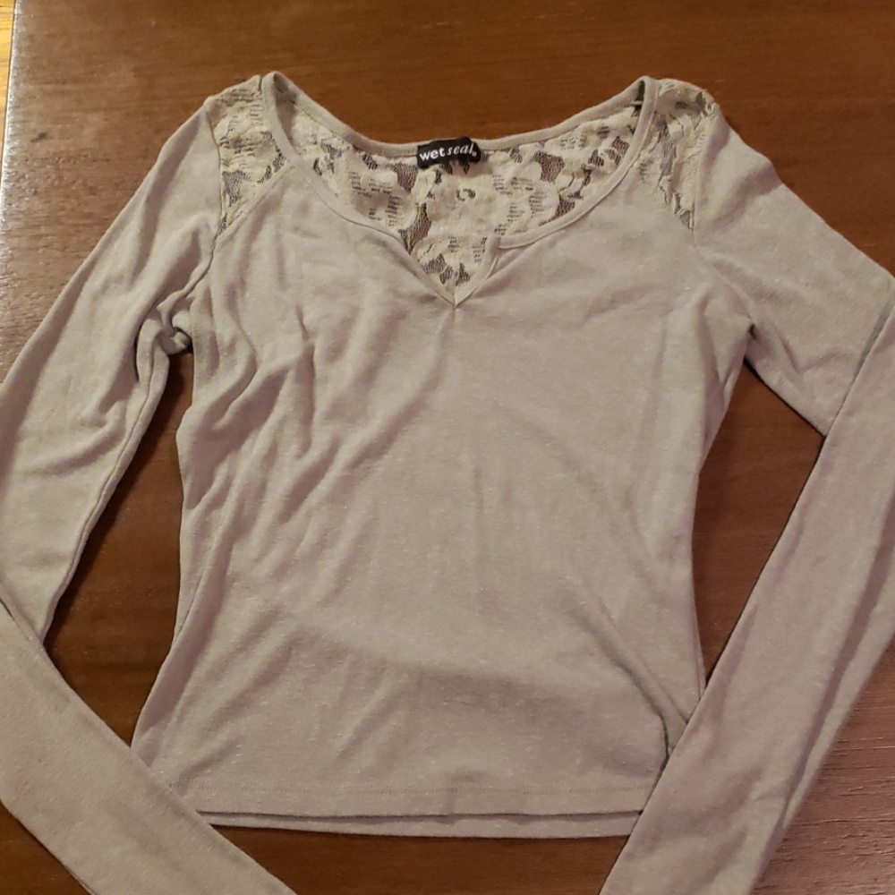 Wet Seal long sleeve top